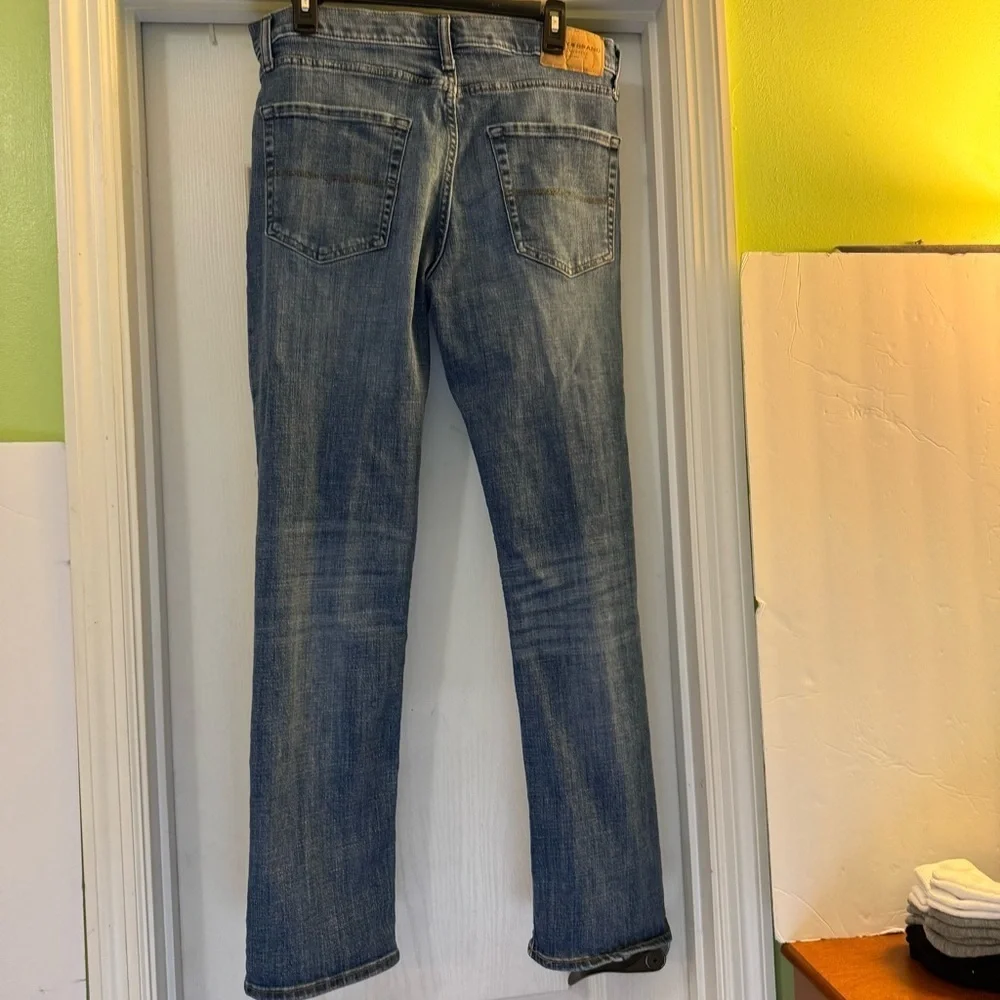 Lucky Brand 223 Straight 33/32 Jeans